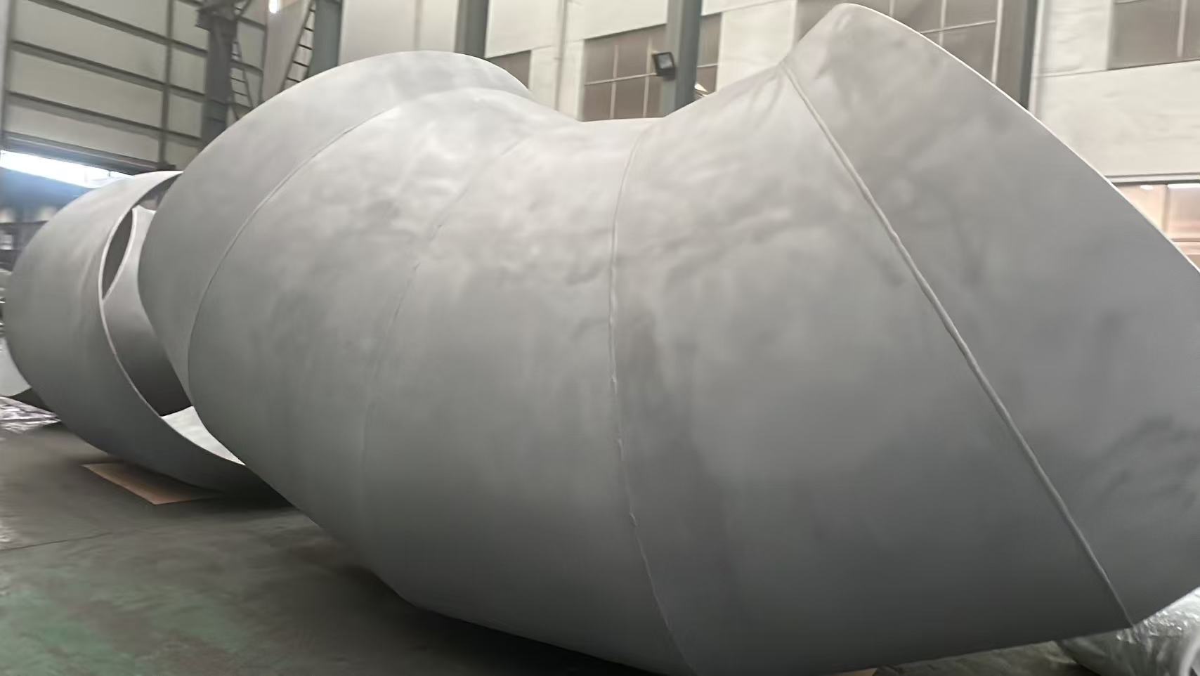 90-Grad-Winkel DN2438×8 erfolgreich hergestellt